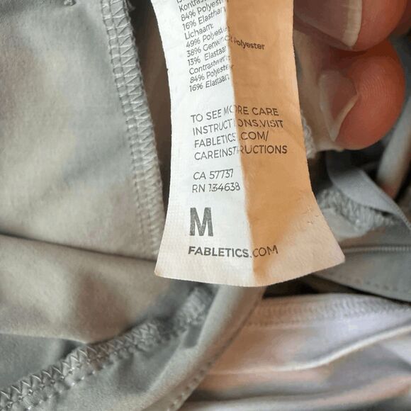 Fabletics Men's Performance Stretch Golf The Only Pants Shadow Grey Size Medium - Picture 4 of 7